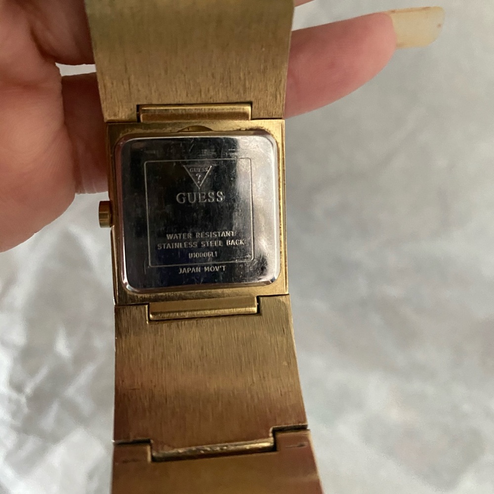 Guess Watch - Picture 2 of 4